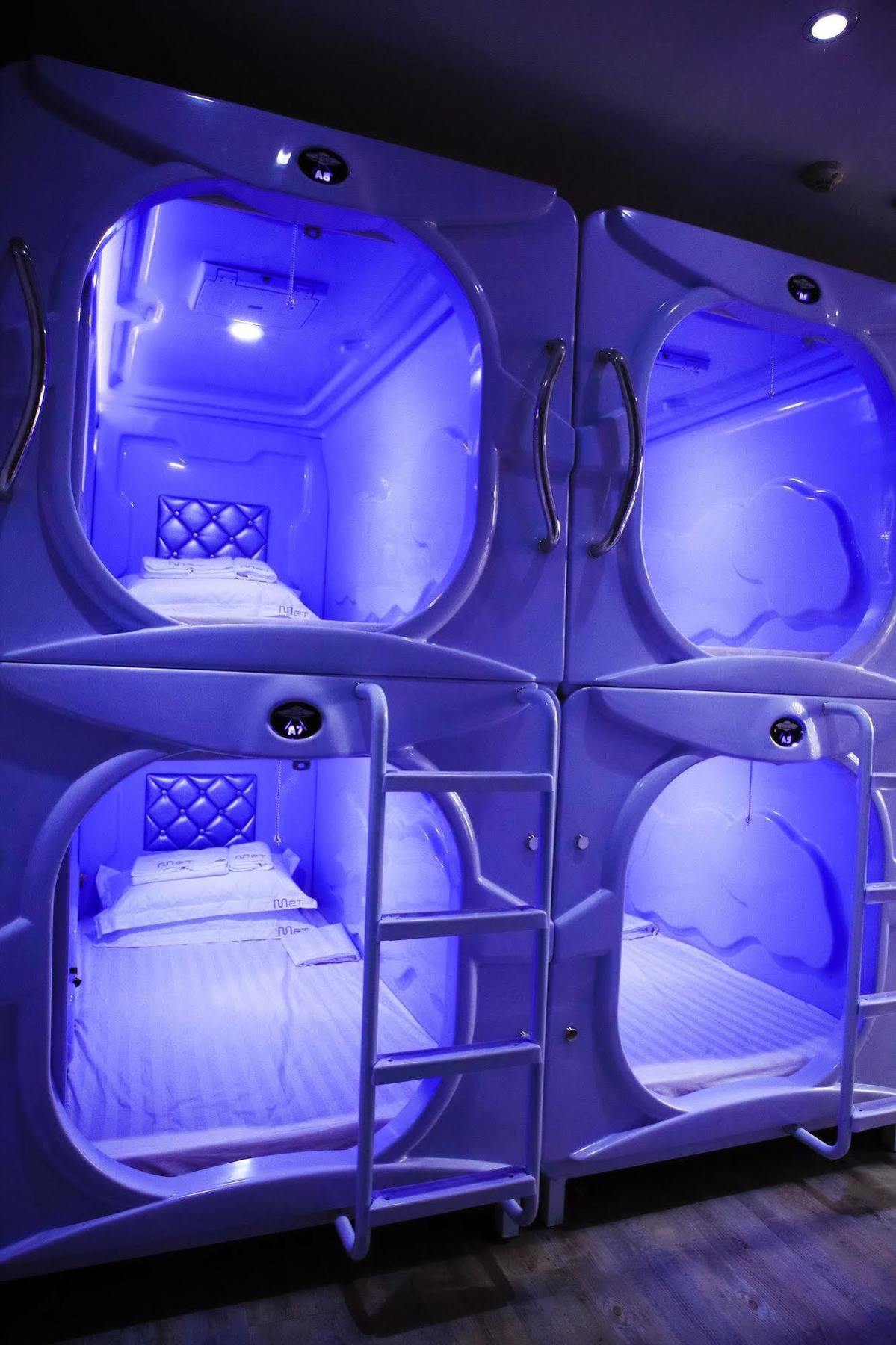 סינגפור Met A Space Pod @ Boat Quay מראה חיצוני תמונה