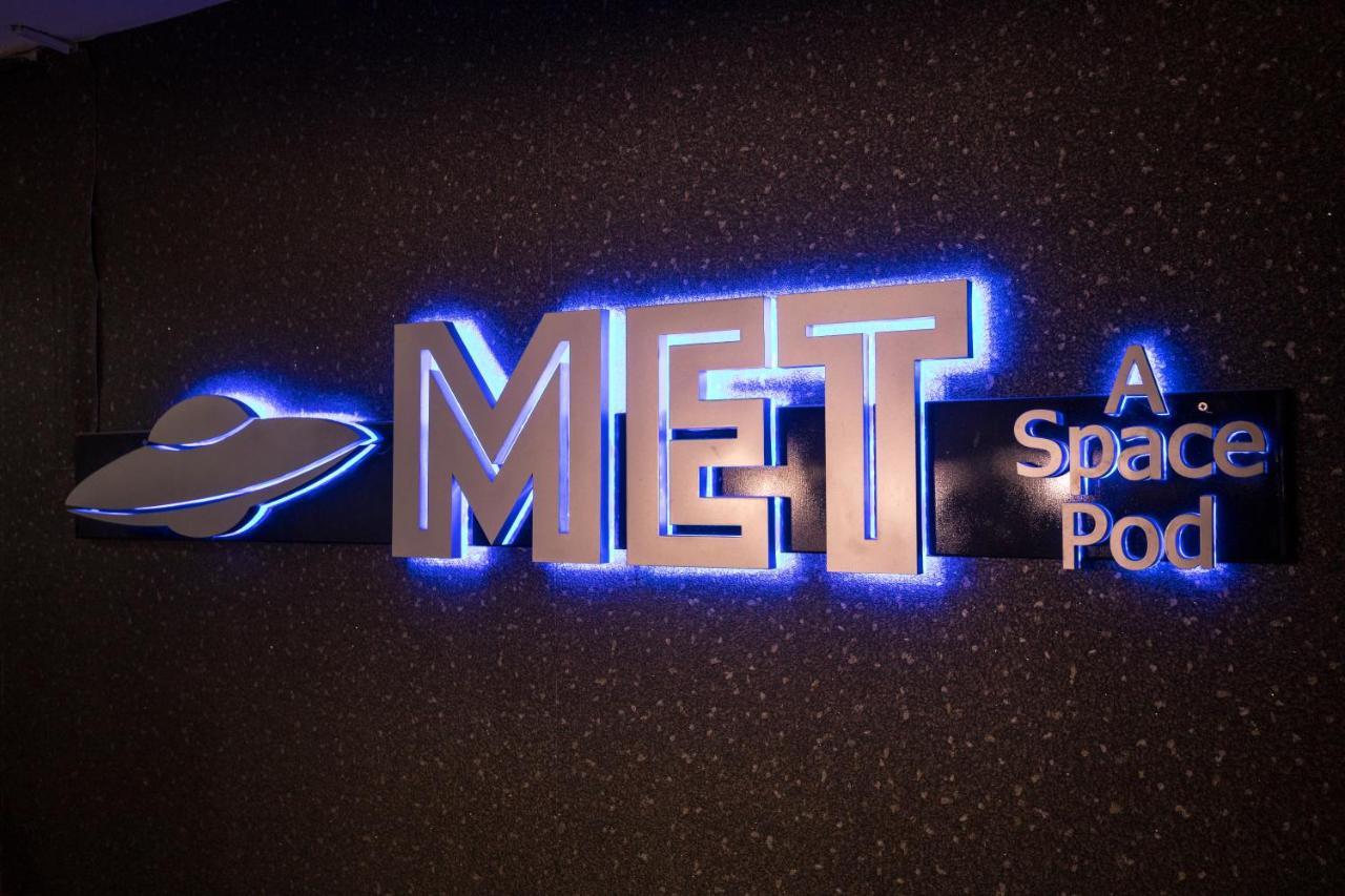 סינגפור Met A Space Pod @ Boat Quay מראה חיצוני תמונה