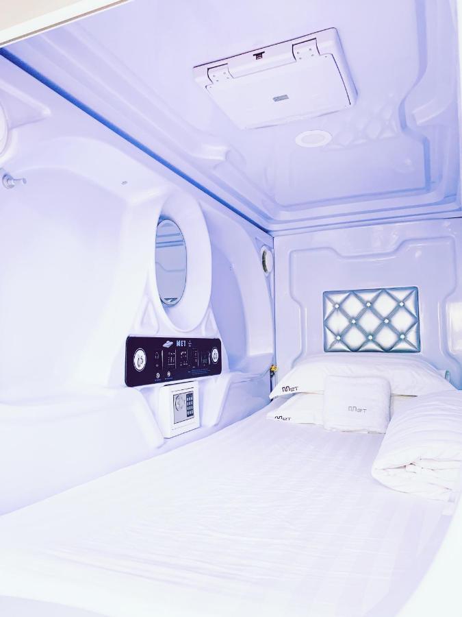 סינגפור Met A Space Pod @ Boat Quay מראה חיצוני תמונה