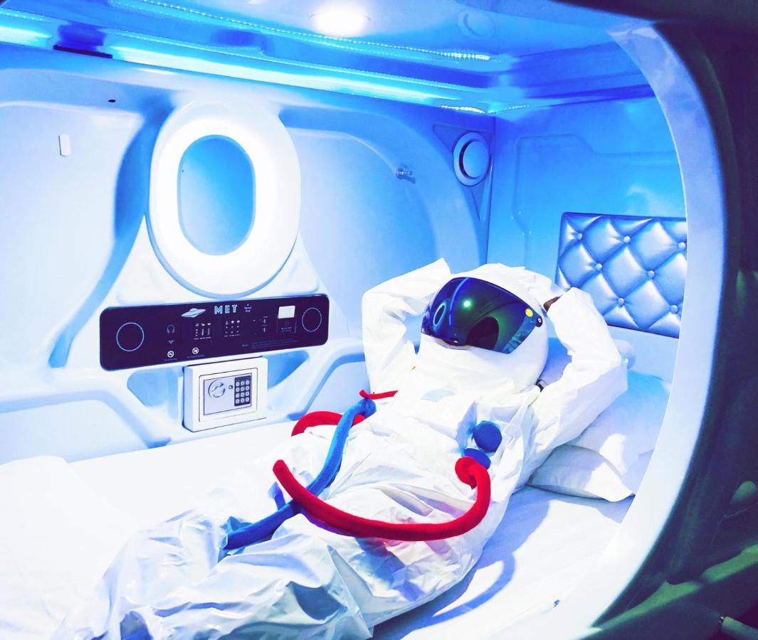 סינגפור Met A Space Pod @ Boat Quay מראה חיצוני תמונה